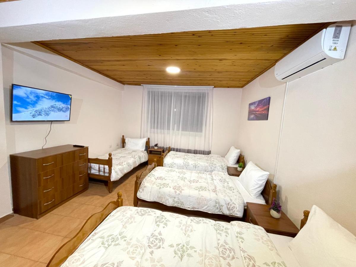 Shkodra Guest House & Trips Экстерьер фото