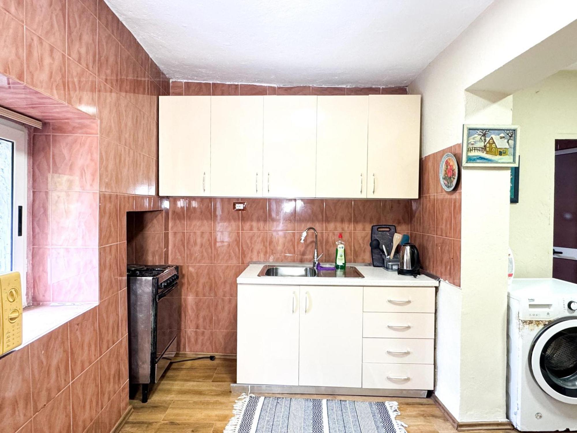 Shkodra Guest House & Trips Экстерьер фото